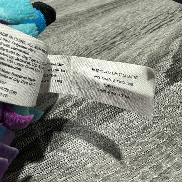 Fortnite: Loot Llama - Collectible Plush Toy - Picture 8 of 8